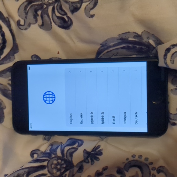 iPhone 3rd generation - Picture 3 of 4